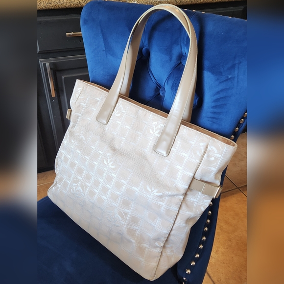 CHANEL $20 RAFFLE ENTRY Blush Pink Tote in EUC with COA  RAFFLE RAFFLE - Picture 6 of 16